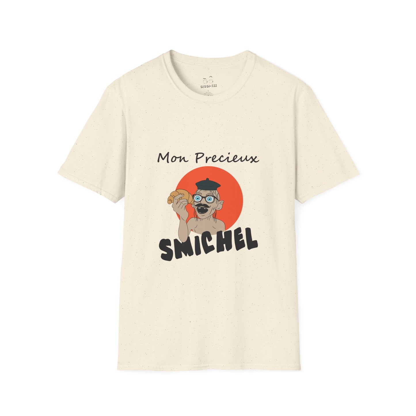 T-shirt showing a French Smeagol in a beret and mustache holding a croissant with the text "Mon Précieux."